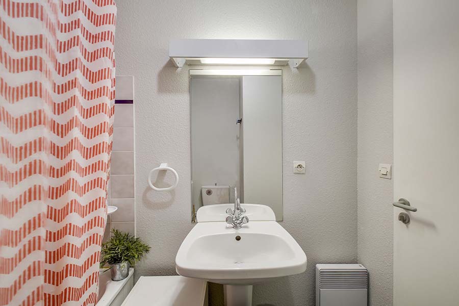 salle de bain résidence étudiante LOGIFAC Charcot Saint-Etienne